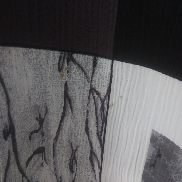 Vintage 80s Black & White Geometric Print Top - Picture 4 of 11